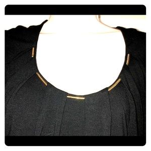 White House Black Market XS Top w Goldtone Chain